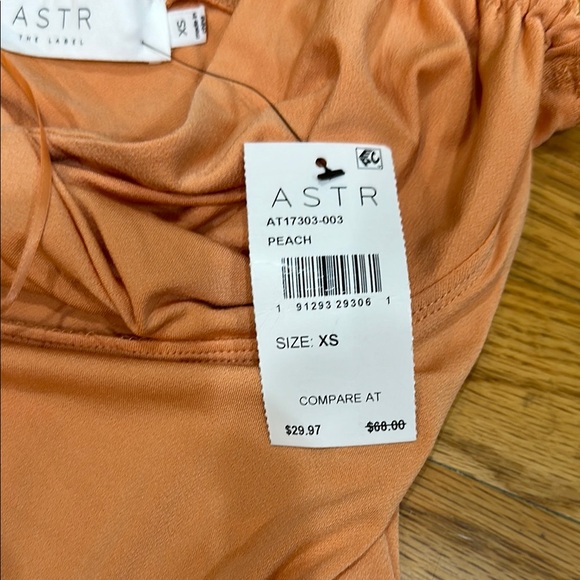 ASTR BRAND NEW Peach Bodysuit - Picture 2 of 5